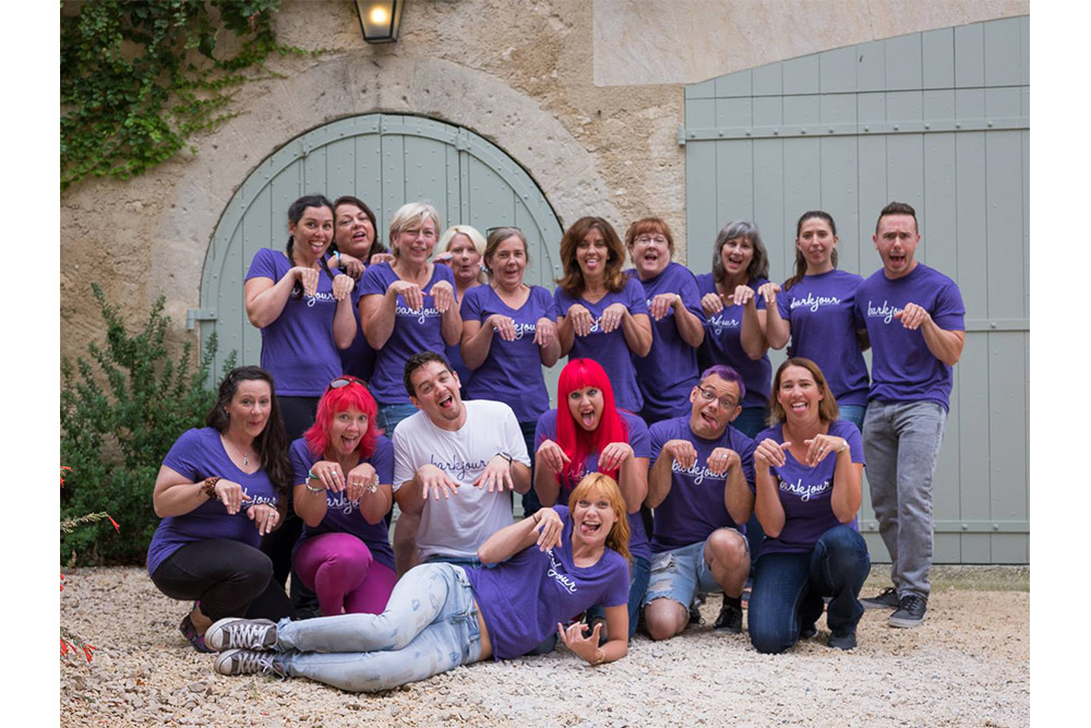 niagara pet photographer working with a dog in the south of France